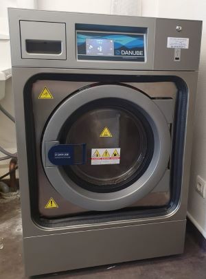 Lave-linge Danube WPR 8  Machine à laver professionnelle